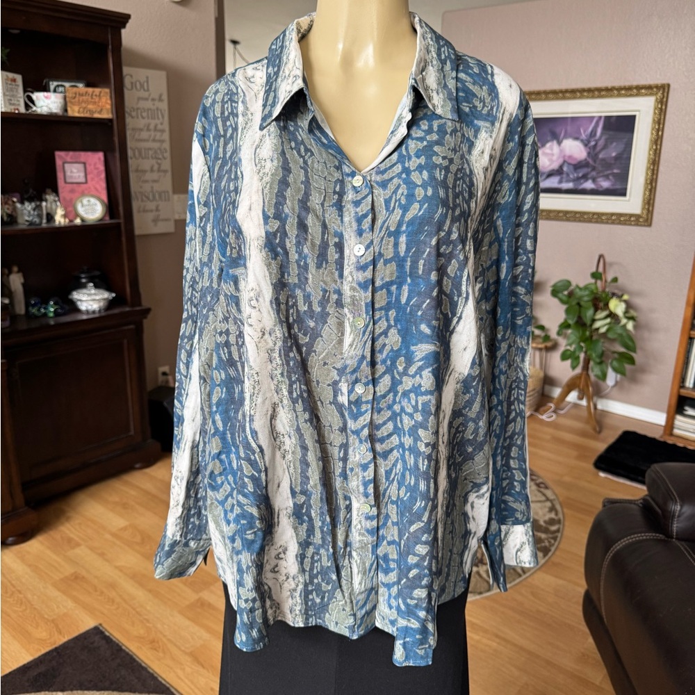 Charlie shades of blue, gray & green long sleeve blouse/size XL